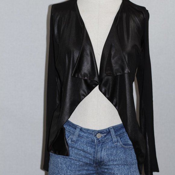 Happening In The Present Black Jacket - Picture 4 of 12